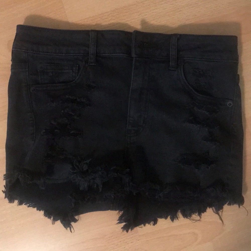 Black American eagle outfitters shorts ripped.
